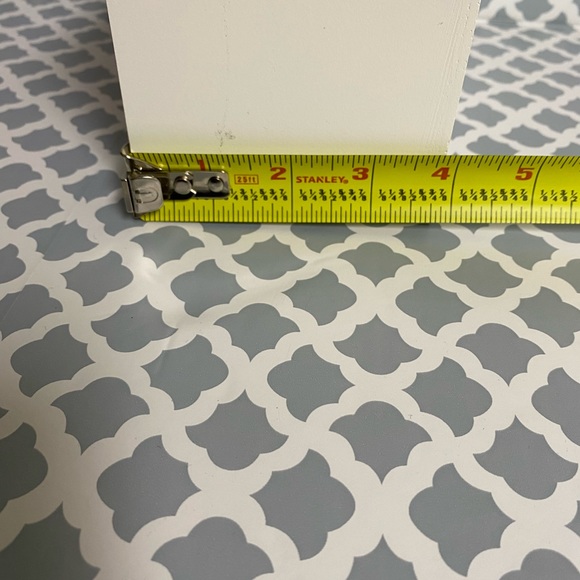 Desk accessories - Picture 7 of 8